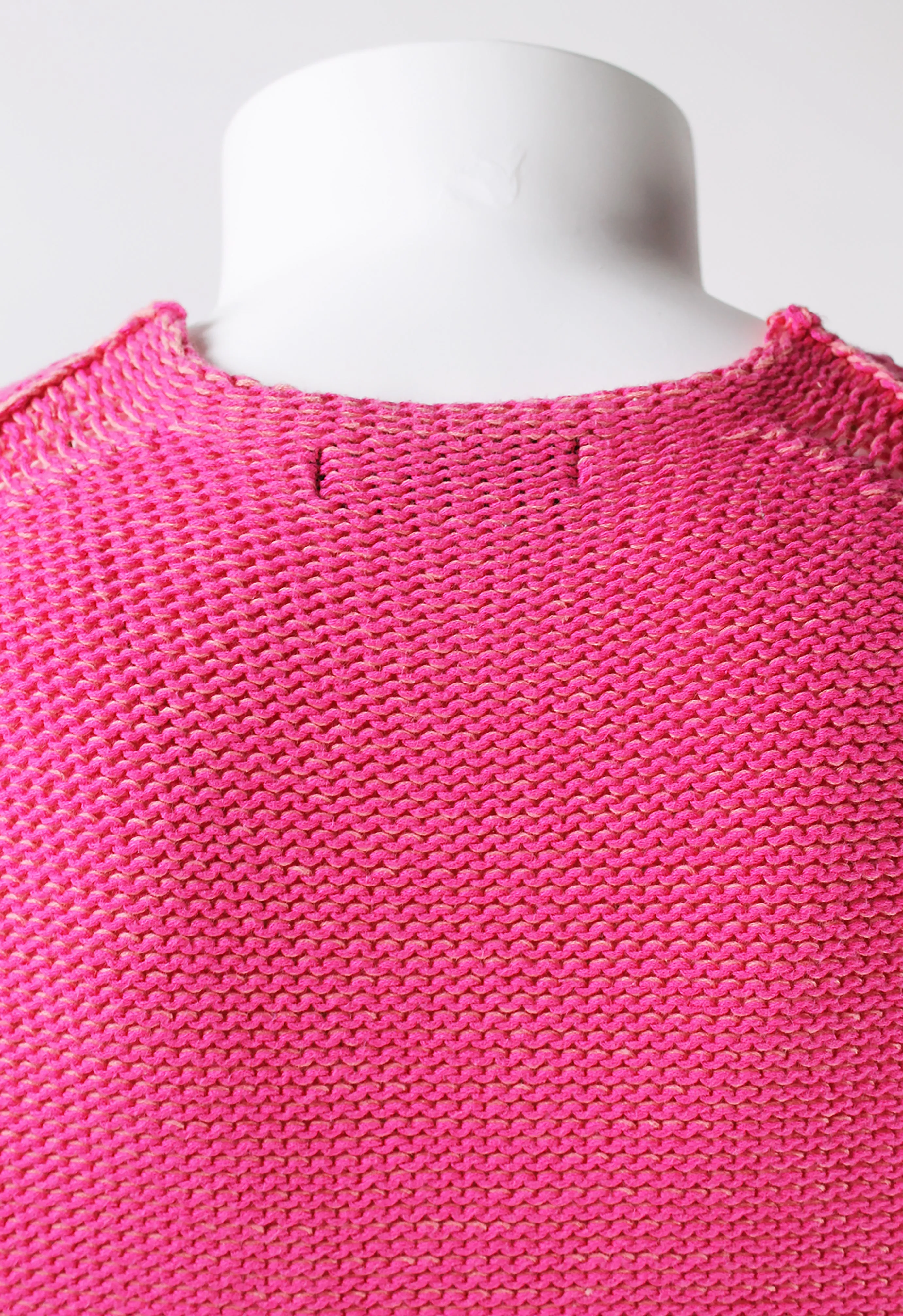 ISSEY MIYAKE MEN SS 2001 TWO-TONE PINK KNITTED VEST