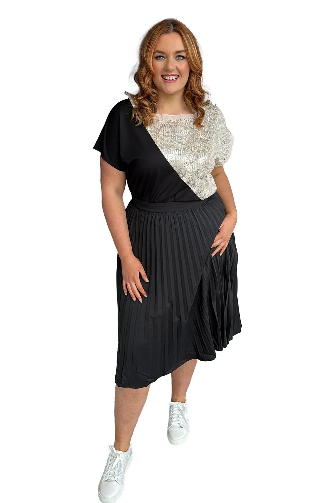 Pleated A Line Plus Size Black Midi Skirt