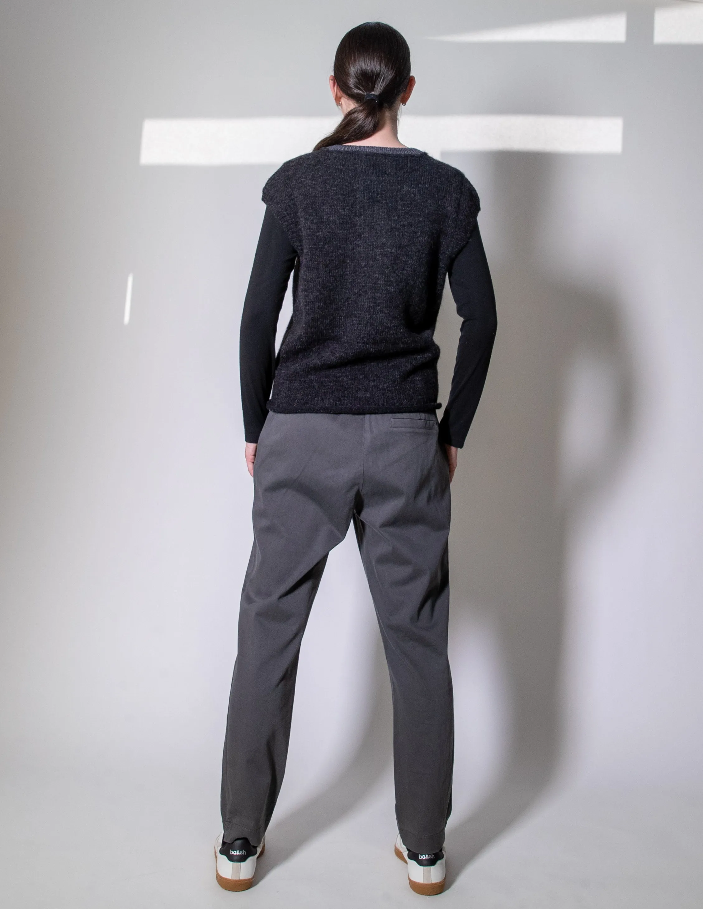 Transit Par Such Knitted Vest in Anthracite