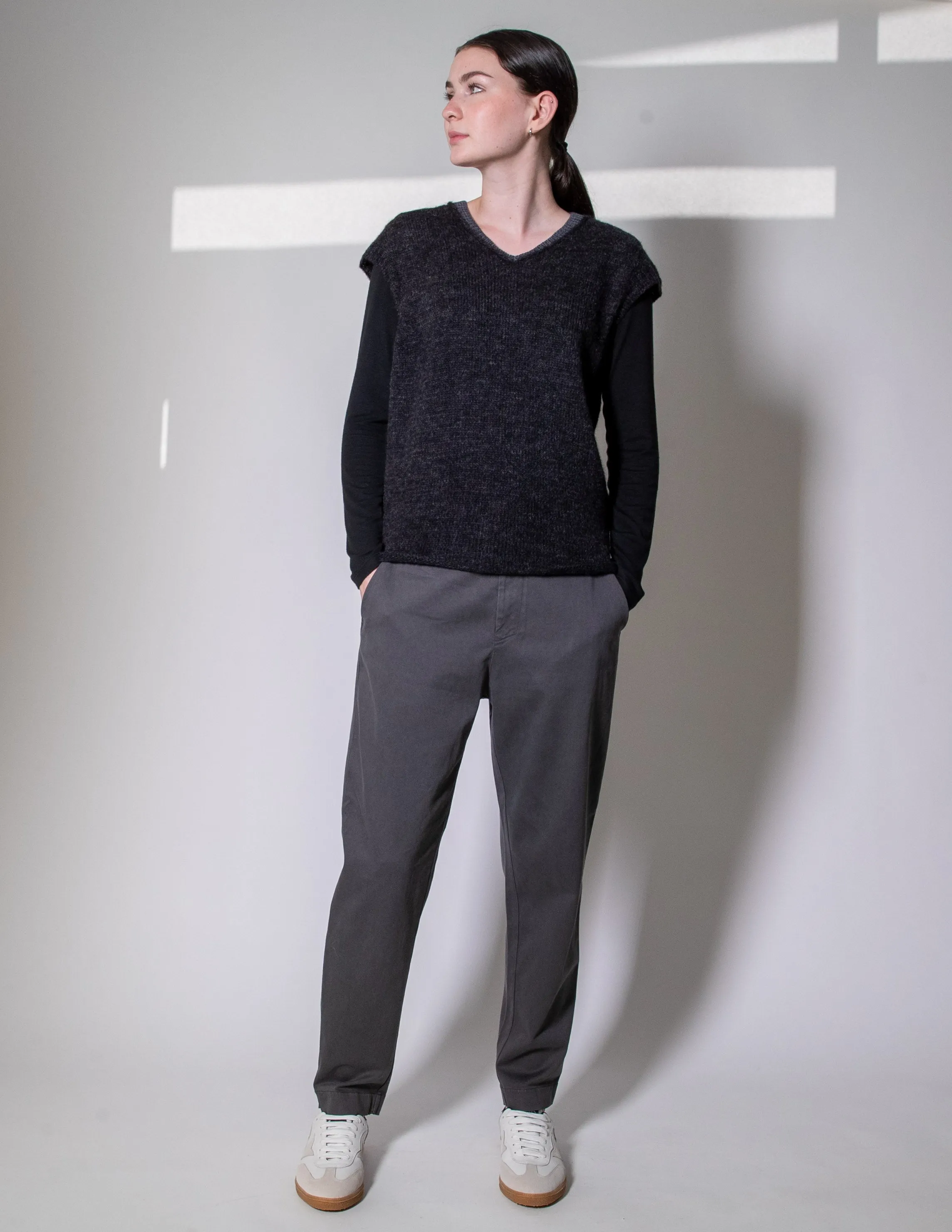 Transit Par Such Knitted Vest in Anthracite